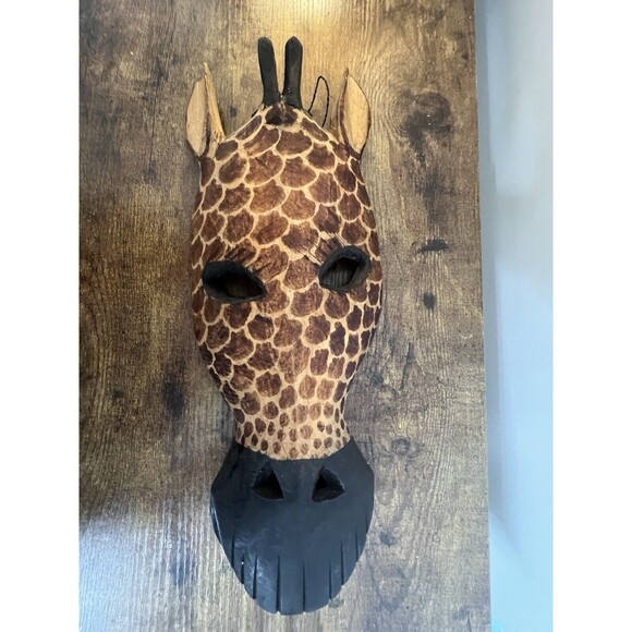 VINTAGE HAND CARVED WOOD GIRAFFE HEAD TRIBAL MASK WALL ART Approximately 15” - Picture 14 of 16